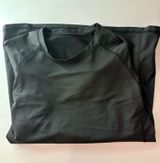 Long Sleeve Amazon Athletic Top Photo 0