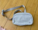 Light gray lululemon belt bag Photo 0