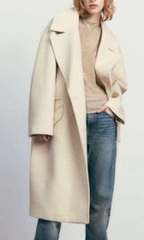 Cream Trench Coat Photo 0