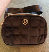 Lululemon Quilted Velour Camera Bag 2L Black Gold Fanny Pack Waist Bag Photo 0