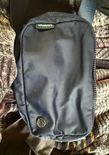 Lululemon Belt Bag Everywhere Navy Blue Photo 0