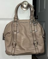Michael Kors Bedford Medium Belted Leather Satchel – Taupe / Dark Khaki Photo 0