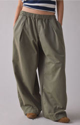Urban Outfitters baggy pants Photo 0