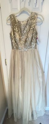 Aidan Mattox Gold Lace Tulle Sleeveless Long formal homecoming Dress 6 NWT Photo 0