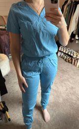 Scrub Set Photo 0