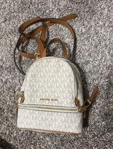 Michael Kors Backpack Mini Photo 0