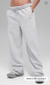 Alo Sweatpants Yoga Accolade Straight Leg Grey Photo 0