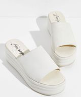 Flatform Sandals Photo 0
