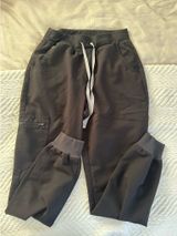 Black FIGS Scrub Pants Jogger High-Waisted Photo 0