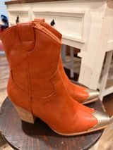 Boutique Boots Photo 0