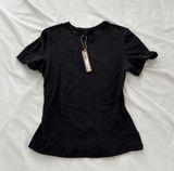 skims cotton jersey tshirt Size small Condition: NWT Color: soot Details Photo 0
