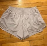 Hotty Lululemon Hot 4" Photo 0