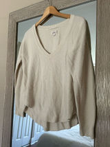 Aritzia Wilfred Cream Silk and Cashmere Blend V-Neck Sweater Size Large Photo 0