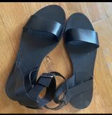 Black Strapped Sandals Photo 0