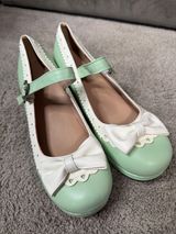 Women’s Green Chunky Heel Mary Jane Pumps Cute Bow & Hearts Round Toe Size 7 NEW Photo 0