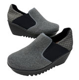 bernie mev. Gray and Black Slip-On Wedge Sneakers size 37 Photo 0