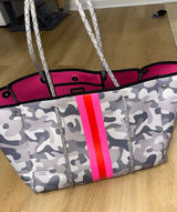 Haute shore grey and pink camo large tote Photo 0