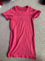 Lipgloss Lululemon Swiftly Tech Short Sleeve Photo 0