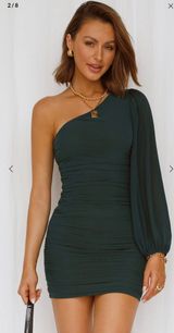 Green Dress Photo 0