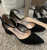black heels Size 8 Photo 0