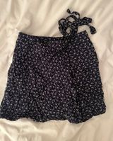 Brandy Melville Wrap Skirt Floral Genevieve Photo 0