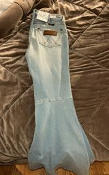 Wrangler Flare Jeans High-Rise Photo 0