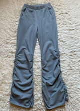 Alo Yoga Women’s Ruched Soft Sculpt Pant Photo 0