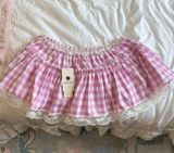 Pink gingham skirt Amazon Photo 0