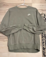 Green Nike Crewneck Sweatshirt Photo 0