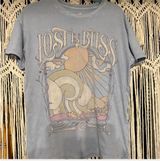Hollister Graphic Tee Photo 0