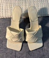 White woven leather stiletto size 7 Photo 0