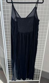 Velvet Dress With Elastic Back And Slit Photo 0