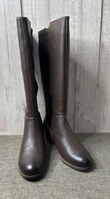 Propet Womens 9.5 Wide Brown Leather Boots Quilted Back Panel Chunky Heel Photo 0