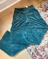 Pants Photo 0