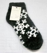 NWT a new day Black Snowflake Low-Cut Fuzzy Cozy Sleepover Winter Socks 4-10 Photo 0