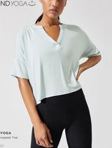 Beyond Yoga Women's Glacier Blus Swinging Cropped Tee Size Medium Photo 0