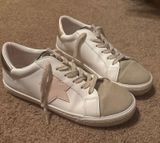 Vintage Havana Sneakers Photo 0