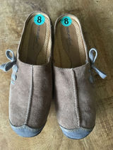 Natural Soul by Naturalizer Comfort Mules Size 8 M Women’s Brown Suede Slip On Photo 0