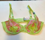 Victoria’s Secret Lace Underwire Bra Photo 0