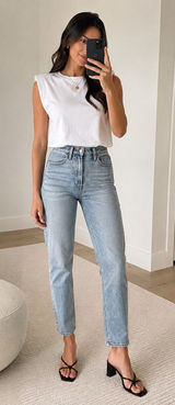 Abercrombie & Fitch The '80s Mom High Rise Jeans Light Washed Denim 27 Short Photo 0