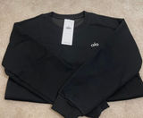 Alo Yoga Black Crewneck Accolade Pullover MED Photo 0