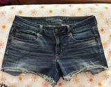 Low Rise Shorts Photo 0