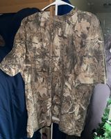 NWOT Camo Hollister tee Photo 0