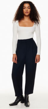 Aritzia‎ Wilfred Carrot Pant Photo 0