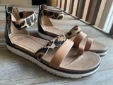 Leopard Sandals Photo 0