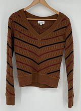 Evereve Brown Knit Chevron Stripe V‎ Neck Long Sleeve Sweater XS Cabin Cozy Photo 0