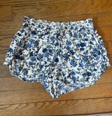 American Eagle Floral Flowy Shorts Photo 0