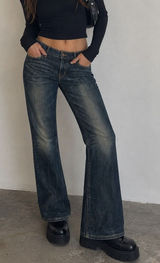 Levis Demi Curve Bootcut Jeans Womens 30 Dark Wash Distressed Whiskering Y2K Vtg Photo 0