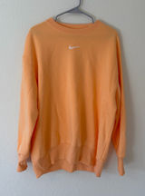 Women’s Nike Crewneck Photo 0