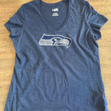 Womens Seattle Seahawks Nice NFL Short Sleeve V-Neck Shirt Sz XXL Photo 0